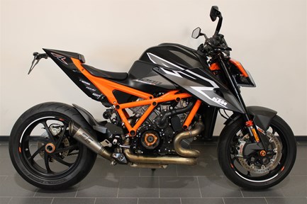KTM 1290 Super Duke RR