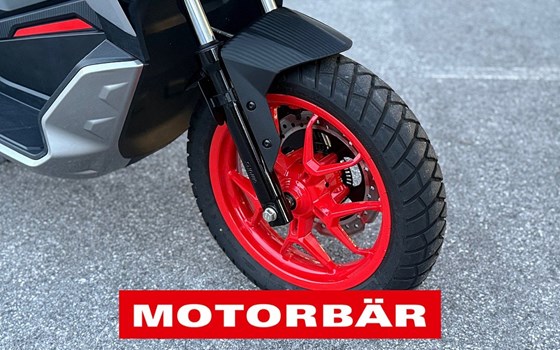 Gebrauchtmotorrad Aprilia SR GT 200 - Bild 12