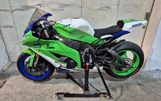 Gebrauchtmotorrad Kawasaki Ninja ZX-10R - Bild 1
