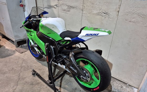 Gebrauchtmotorrad Kawasaki Ninja ZX-10R - Bild 3