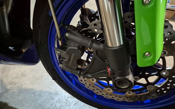 Gebrauchtmotorrad Kawasaki Ninja ZX-10R - Bild 8