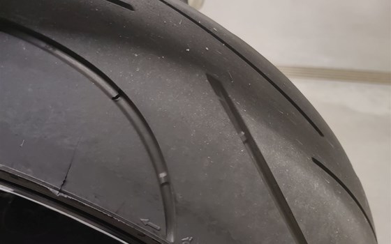 Motorrad Occasion Suzuki GSR 750 - Bild 14