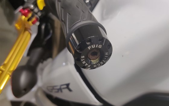 Motorrad Occasion Suzuki GSR 750 - Bild 5