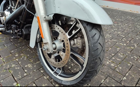 Gebrauchtmotorrad Harley-Davidson Touring Street Glide Special FLHXS - Bild 11