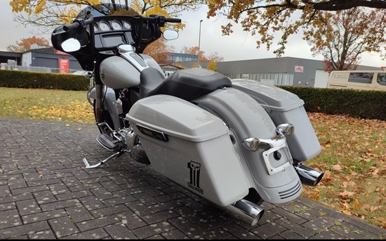 Gebrauchtmotorrad Harley-Davidson Touring Street Glide Special FLHXS - Bild 6