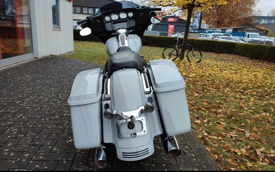 Gebrauchtmotorrad Harley-Davidson Touring Street Glide Special FLHXS - Bild 7