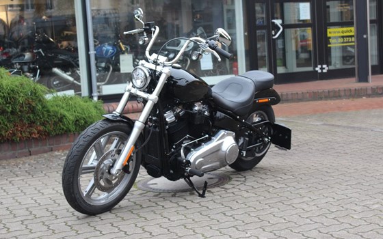 Gebrauchtmotorrad Harley-Davidson Softail Street Bob FXBB - Bild 5