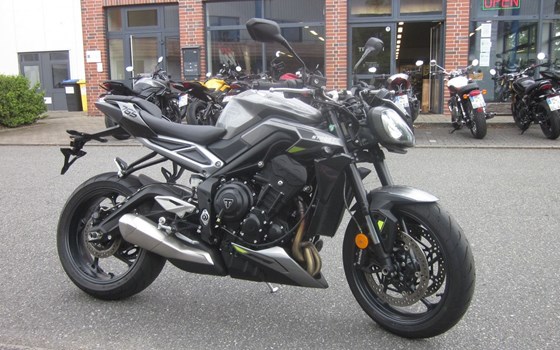 Gebrauchtmotorrad Triumph Street Triple 765 R - Bild 1