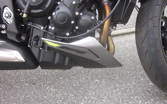 Gebrauchtmotorrad Triumph Street Triple 765 R - Bild 14