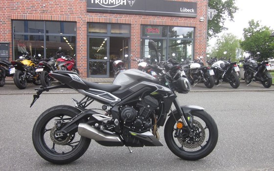 Gebrauchtmotorrad Triumph Street Triple 765 R - Bild 2
