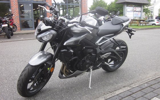 Gebrauchtmotorrad Triumph Street Triple 765 R - Bild 9