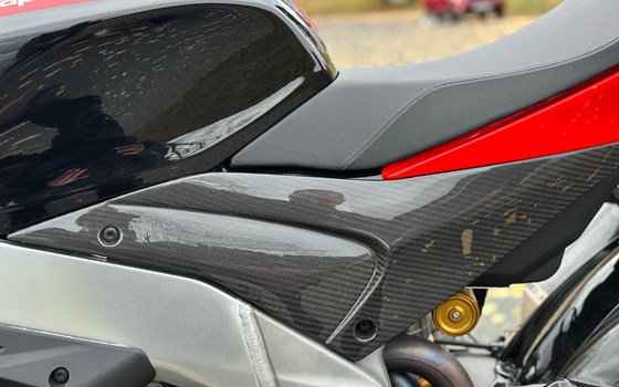 Gebrauchtmotorrad Aprilia RSV4 1100 Factory SE-09 SBK - Bild 24