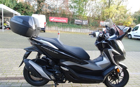 Gebrauchtmotorrad Honda Forza 350 - Bild 1