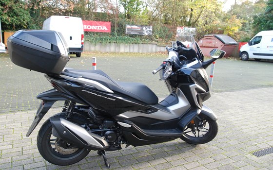 Gebrauchtmotorrad Honda Forza 350 - Bild 4