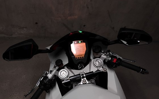 Gebrauchtmotorrad KTM 1190 RC8 - Bild 6