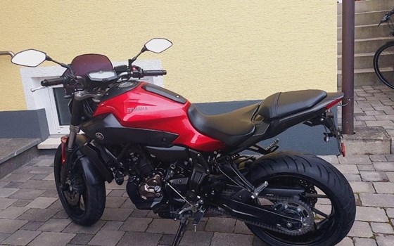 Gebrauchtmotorrad Yamaha MT-07 - Bild 2