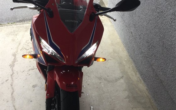 Gebrauchtmotorrad Honda CBR650R E-Clutch - Bild 11