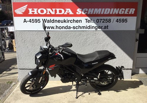 Peugeot PM-01 125 Roadster ABS