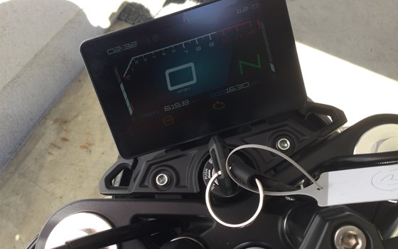 Gebrauchtmotorrad Peugeot PM-01 125 Roadster ABS - Bild 9