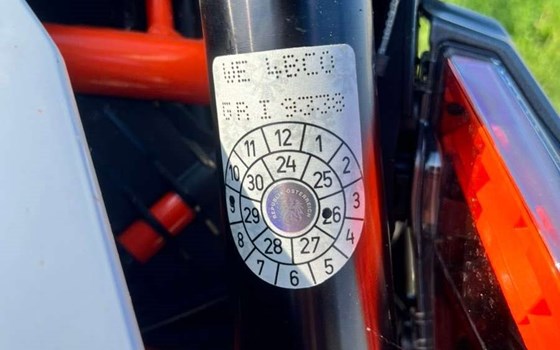 Gebrauchtmotorrad KTM 1290 Super Duke R - Bild 9