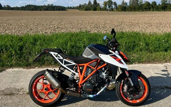 Gebrauchtmotorrad KTM 1290 Super Duke R - Bild 3