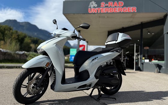 Gebrauchtmotorrad Honda SH350i - Bild 1