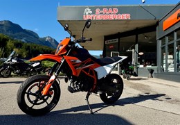 Neumotorrad KTM 125 SMC R
