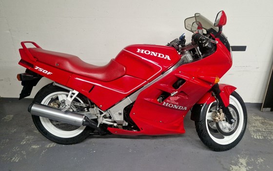 Motorrad Occasion Honda VFR 750 F - Bild 2