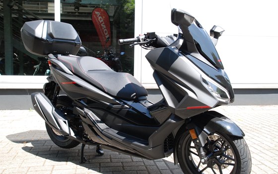 Neufahrzeug Honda Forza 350 - Bild 1