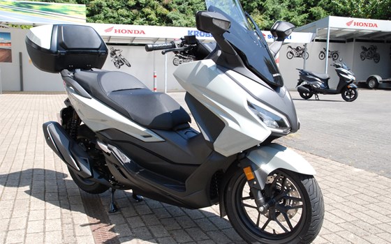 Neufahrzeug Honda Forza 350 - Bild 12