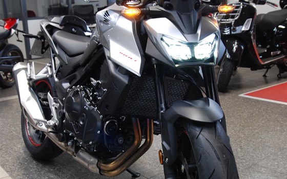 Gebrauchtmotorrad Honda CB750 Hornet - Bild 23