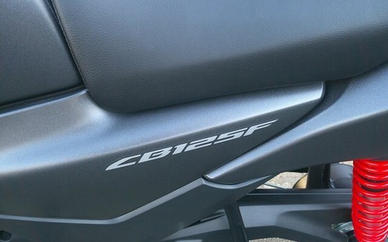 Neufahrzeug Honda CB125F - Bild 15