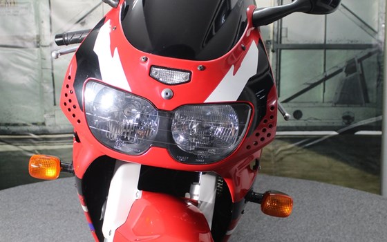 Gebrauchtmotorrad Honda CBR 900 RR Fireblade - Bild 15