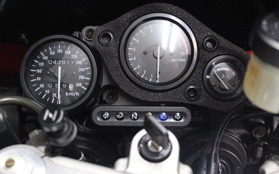 Gebrauchtmotorrad Honda CBR 900 RR Fireblade - Bild 18