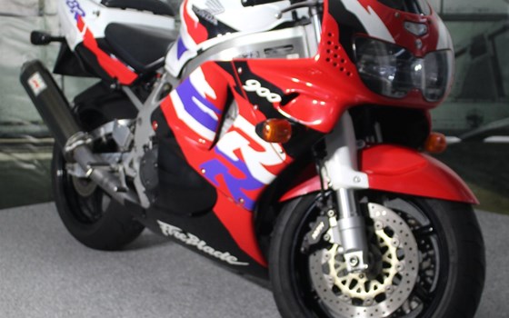 Gebrauchtmotorrad Honda CBR 900 RR Fireblade - Bild 7