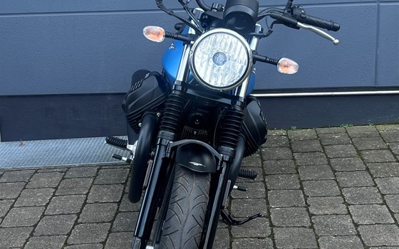 Gebrauchtmotorrad Moto Guzzi V7 Stone - Bild 3