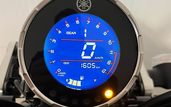 Motorrad Occasion Yamaha XSR125 Legacy - Bild 12