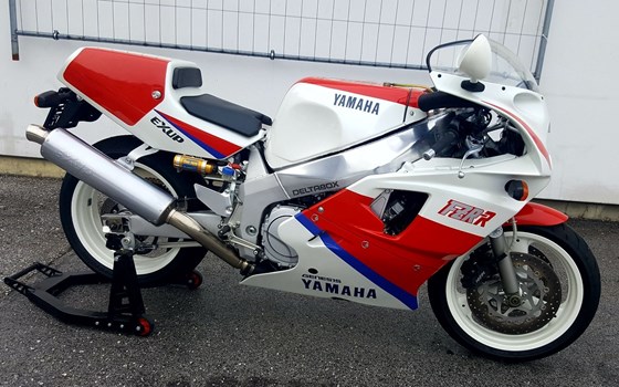 Gebrauchtmotorrad Yamaha FZR 750 R - Bild 1