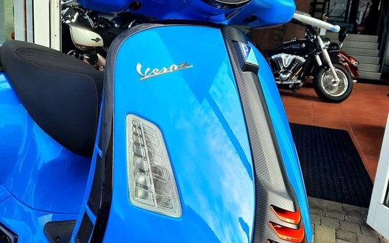 Neufahrzeug Vespa GTS Super Sport - Bild 7