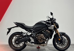 Neumotorrad Honda CB650R E-Clutch