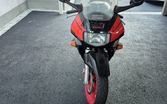 Gebrauchtmotorrad Honda CBR 600 F - Bild 2