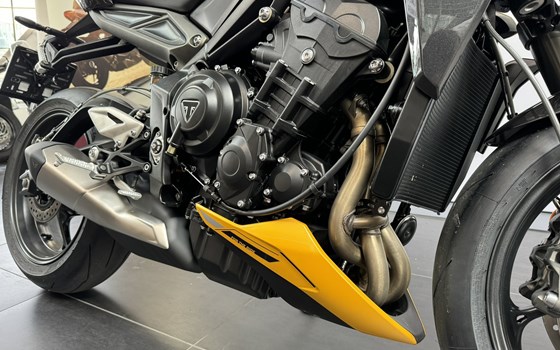 Neufahrzeug Triumph Street Triple 765 RS - Bild 10