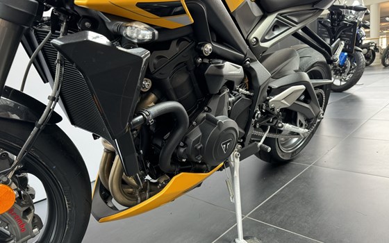 Neufahrzeug Triumph Street Triple 765 RS - Bild 9
