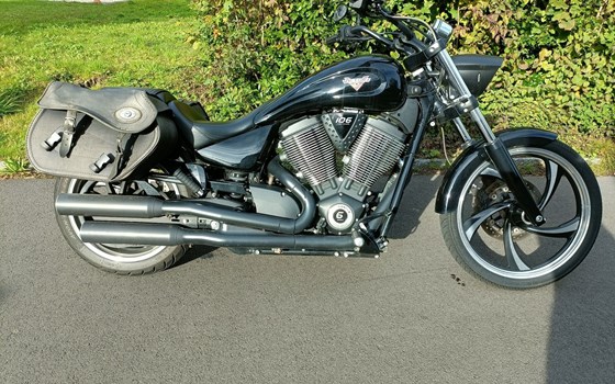 Motorrad Occasion Victory Hammer 8-Ball - Bild 2