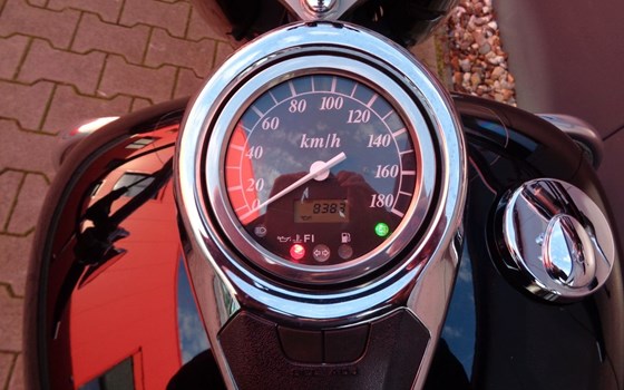 Gebrauchtmotorrad Suzuki Intruder C800 - Bild 8