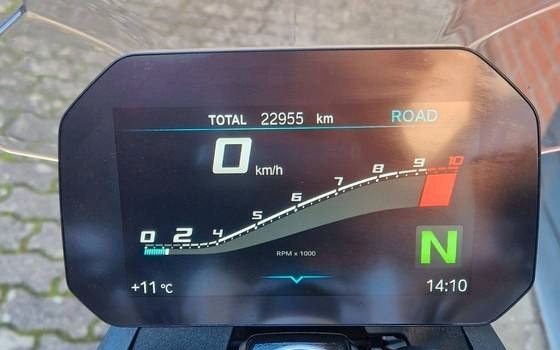 Gebrauchtmotorrad BMW F 900 R - Bild 2