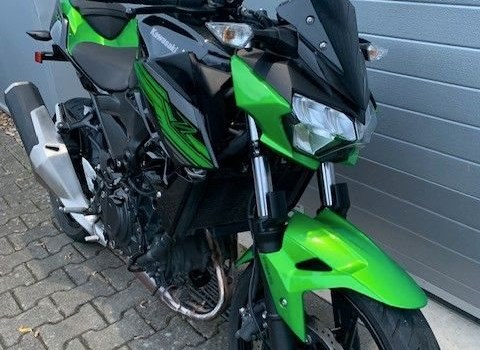 Gebrauchtmotorrad Kawasaki Z 400 - Bild 3