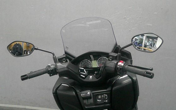 Gebrauchtmotorrad Suzuki Burgman 400 - Bild 9