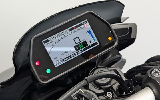 Gebrauchtmotorrad Yamaha MT-10 - Bild 6