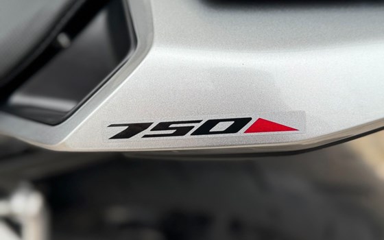 Neufahrzeug Honda CB750 Hornet - Bild 7